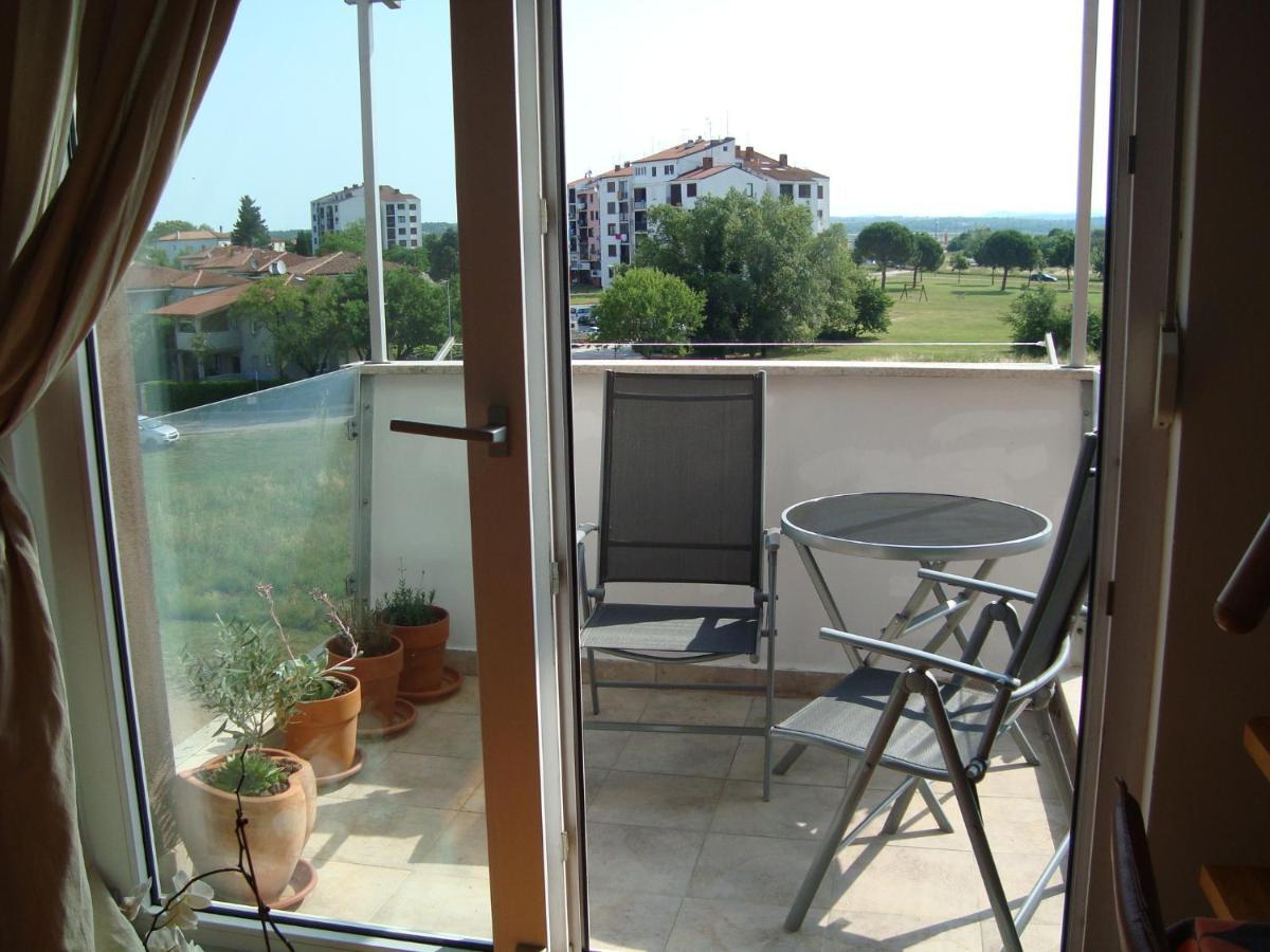 Apartment Lela Umag Exteriör bild